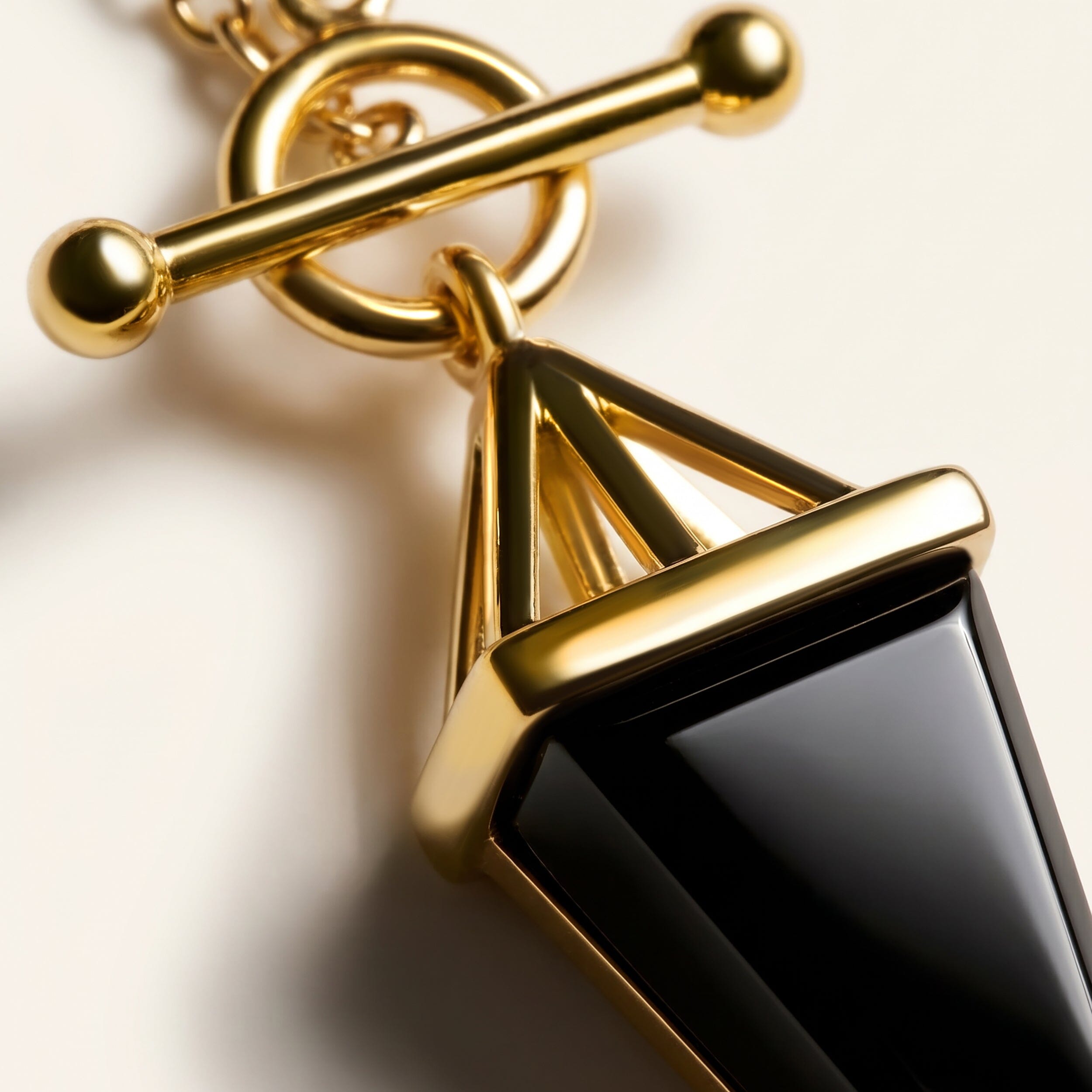 Black Obsidian Necklace Heroine T-Lock Yellow Gold Detail