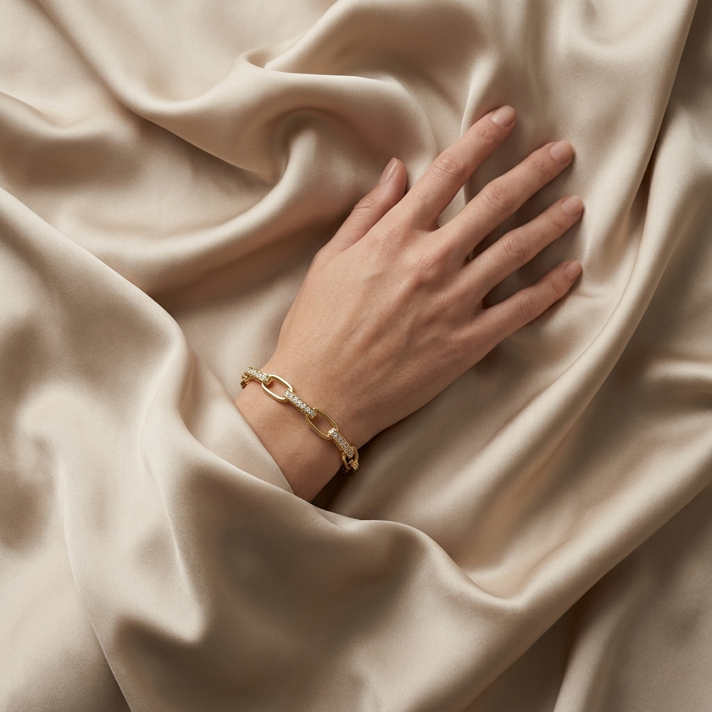 Interlinked Diamond Paperclip Bracelet